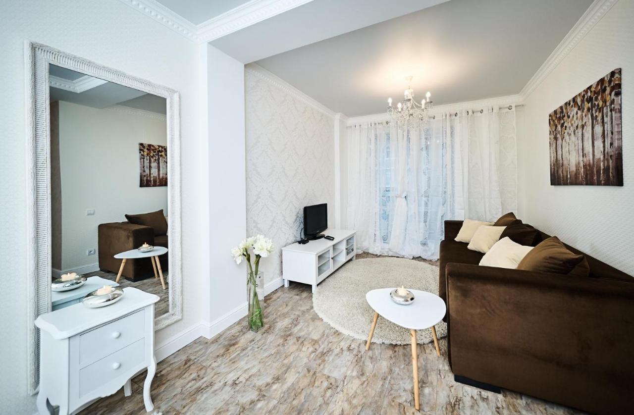 Mayak Minska Apartment ภายนอก รูปภาพ
